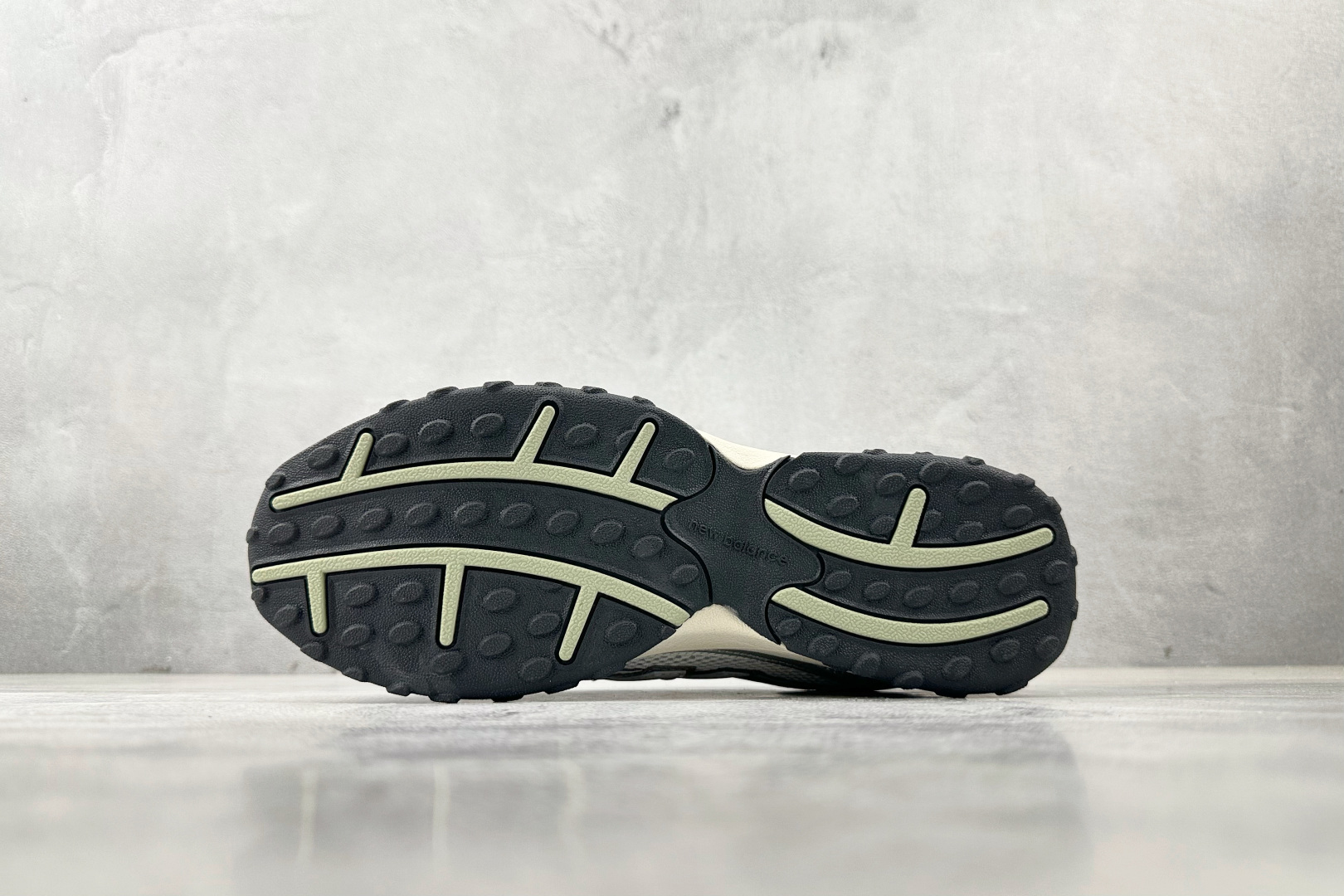 210 New Balance NB 204L 银白 U204LSWB