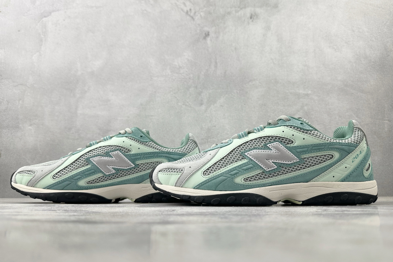 210 KITH X New Balance NB 204L 绿灰色 U204LKTA