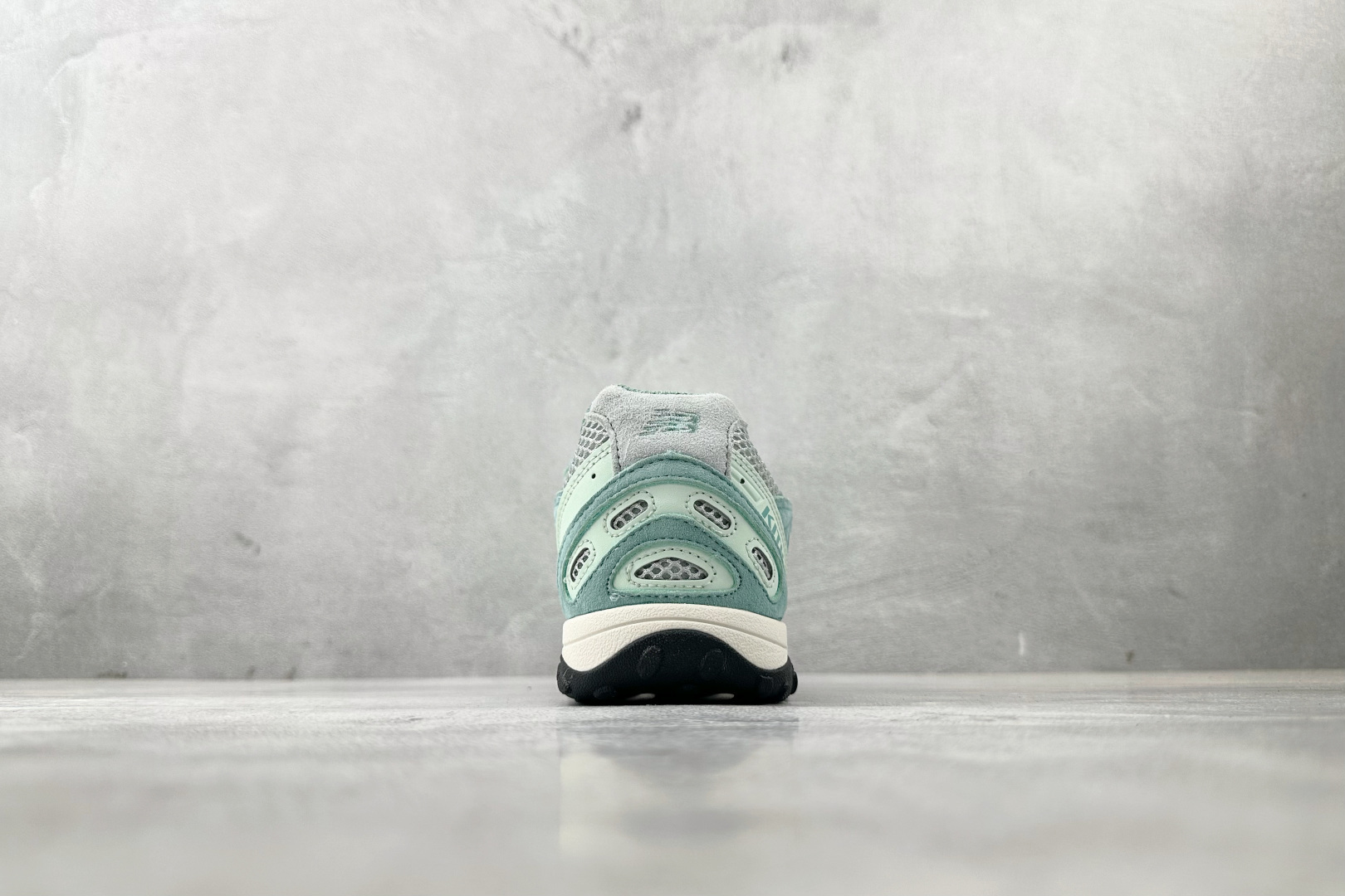 210 KITH X New Balance NB 204L 绿灰色 U204LKTA
