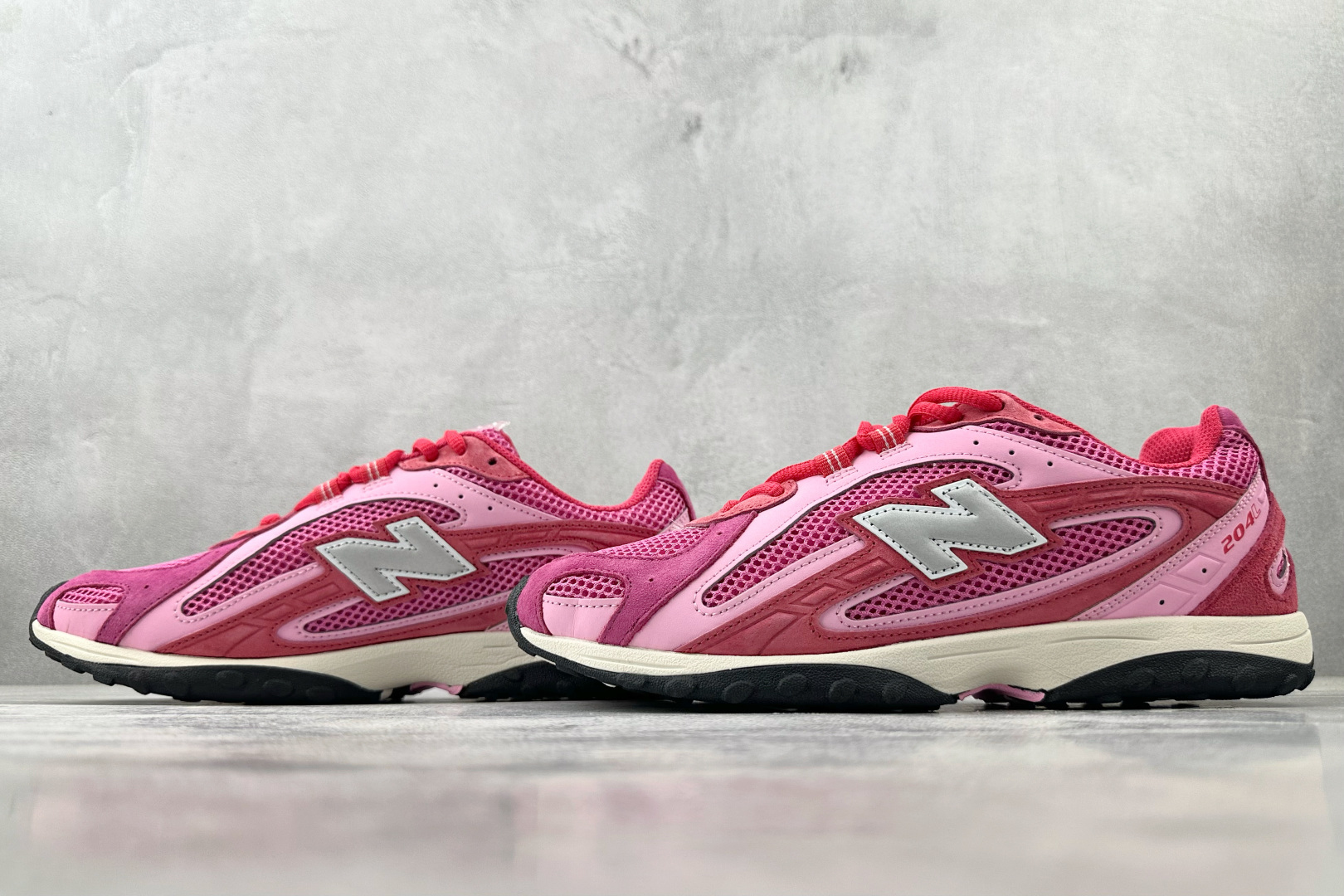 210 KITH X New Balance NB 204L 粉色 U204LKTH