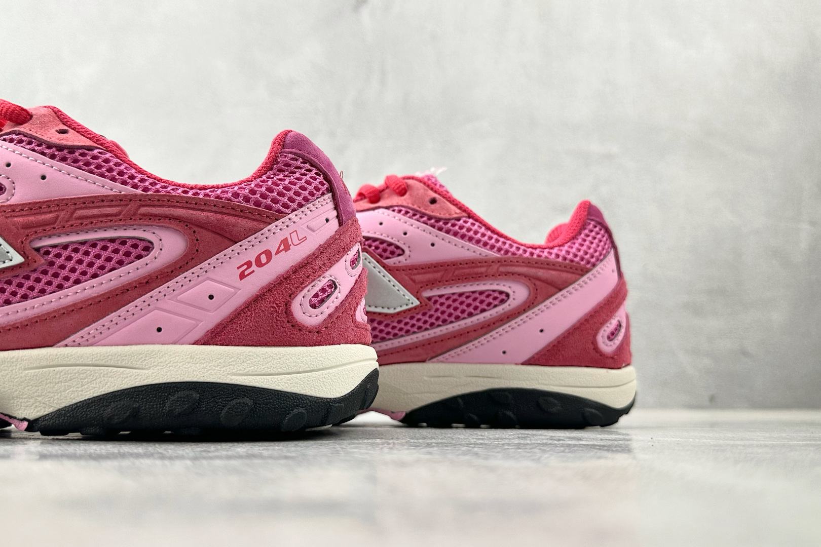 210 KITH X New Balance NB 204L 粉色 U204LKTH