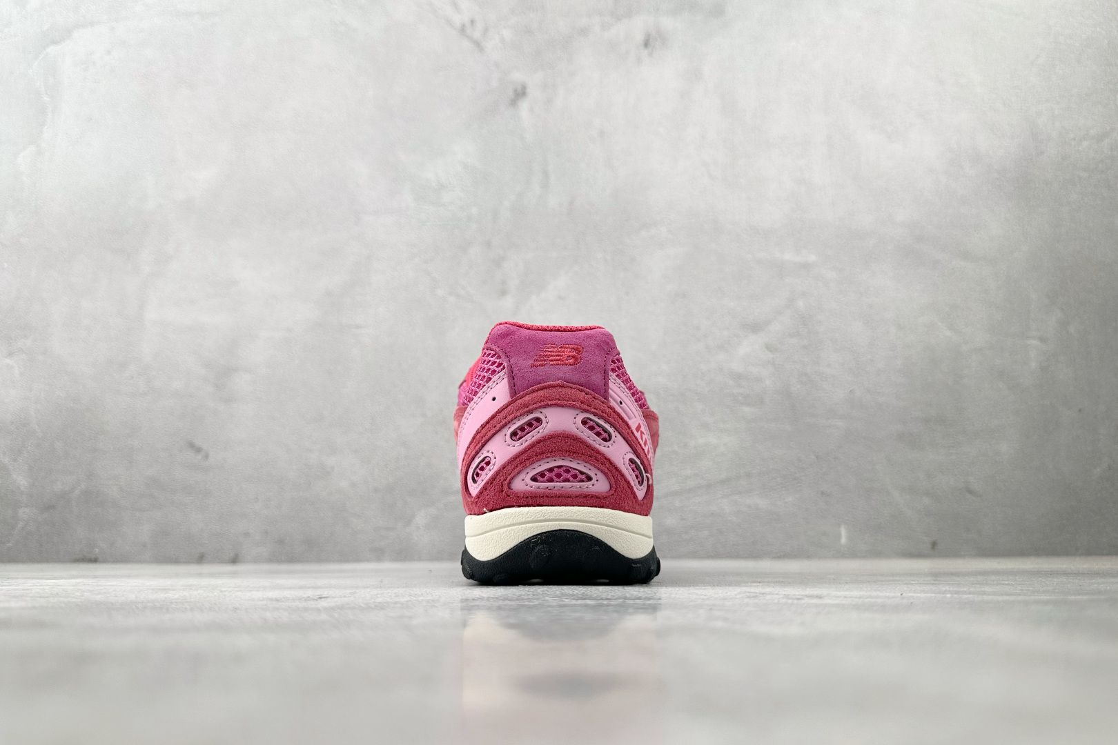 210 KITH X New Balance NB 204L 粉色 U204LKTH