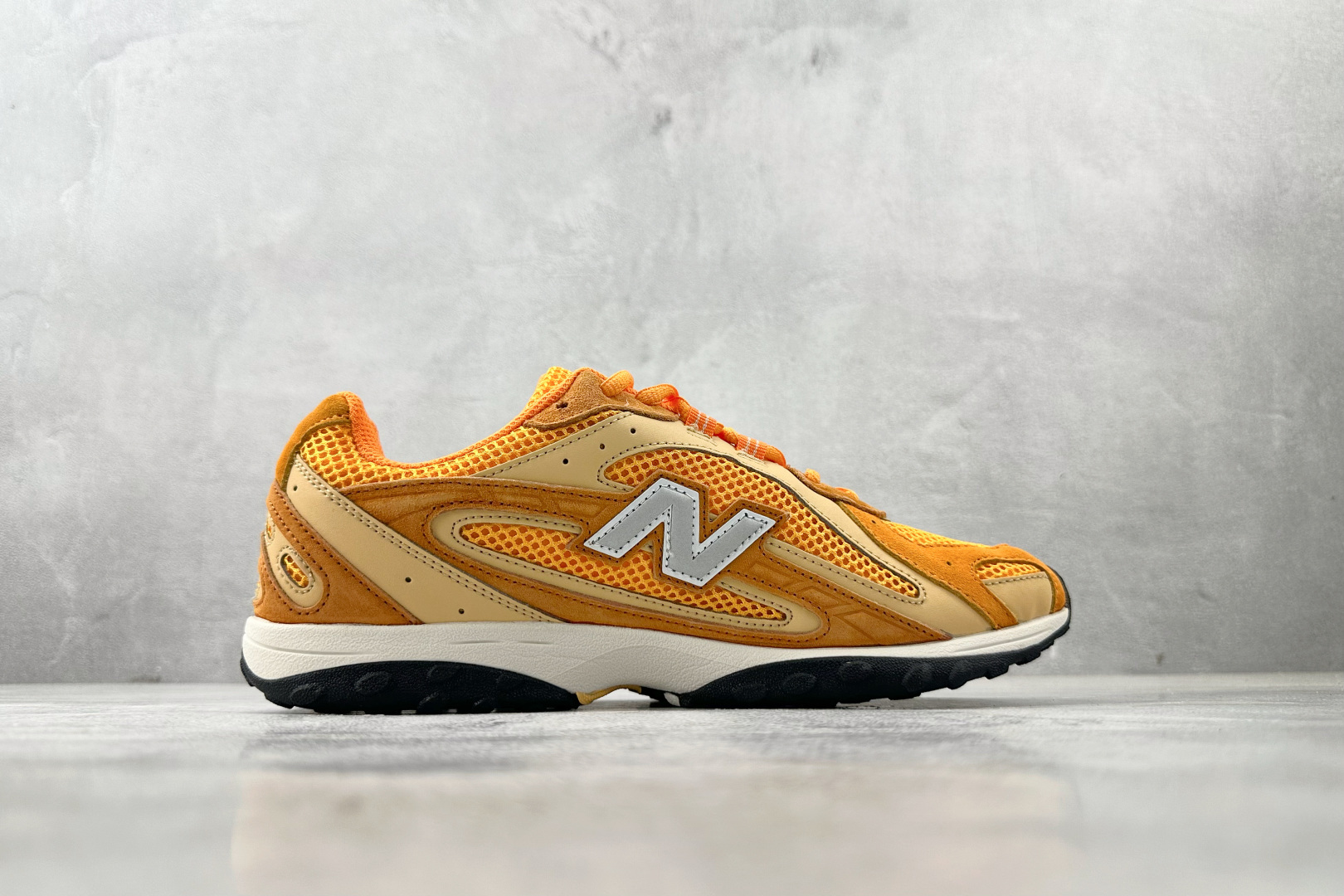 210 KITH X New Balance NB 204L 橙黄 U204LKTI