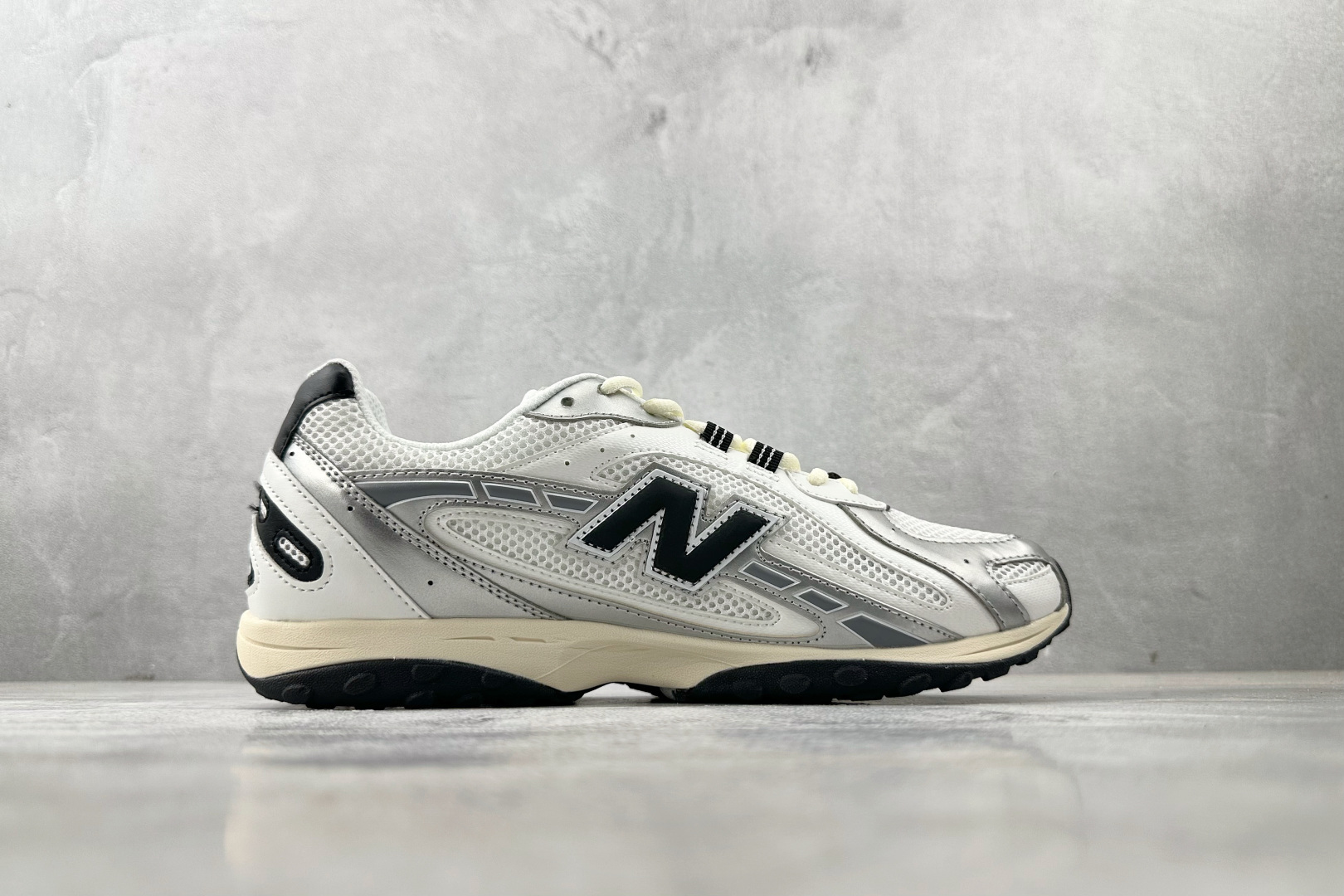 200 纯原出品 New Balance 204L 白银 U204LSWD