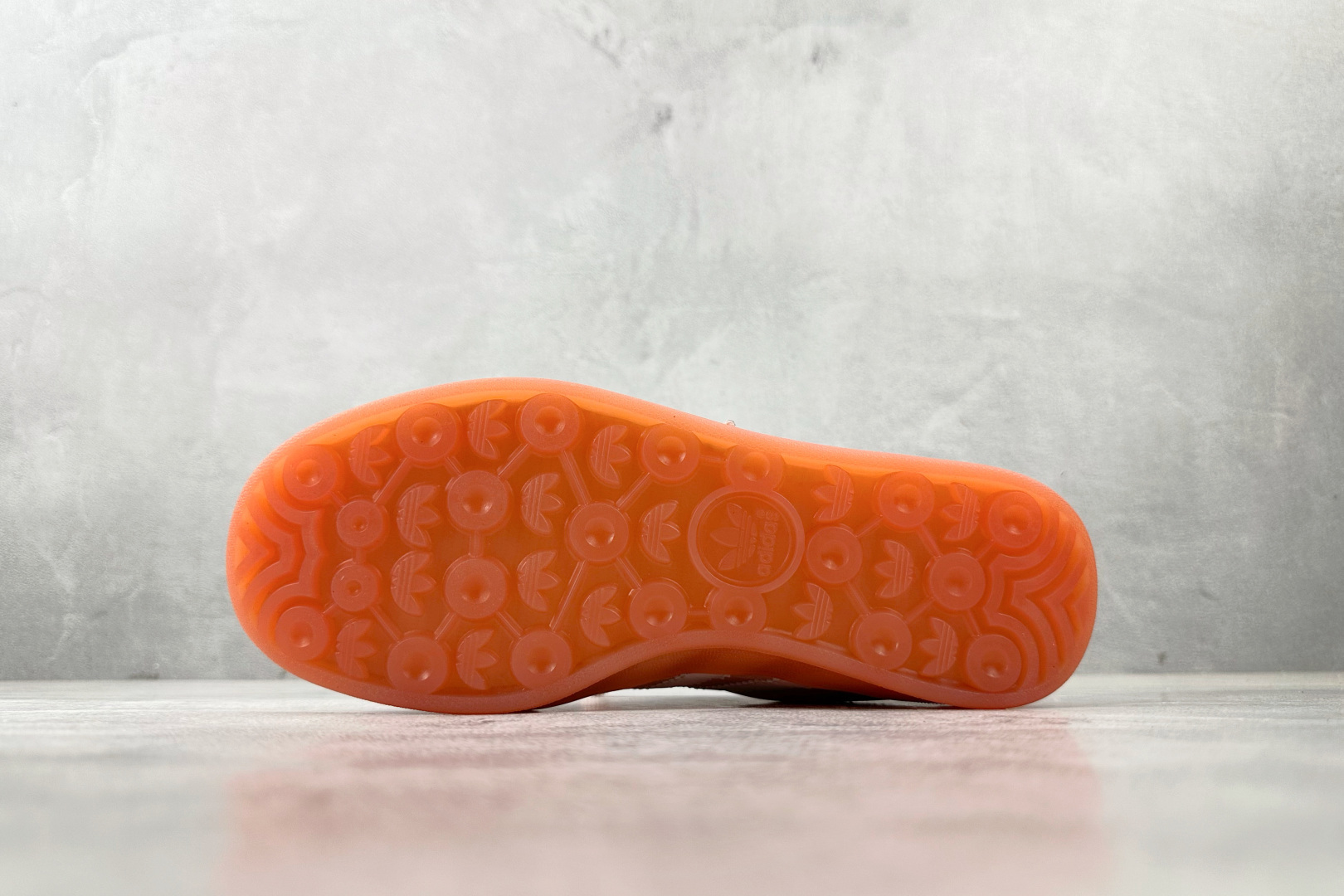 210 Bad Bunny x adidas originals GAZELLE INDOOR IT 红棕色 JS5052