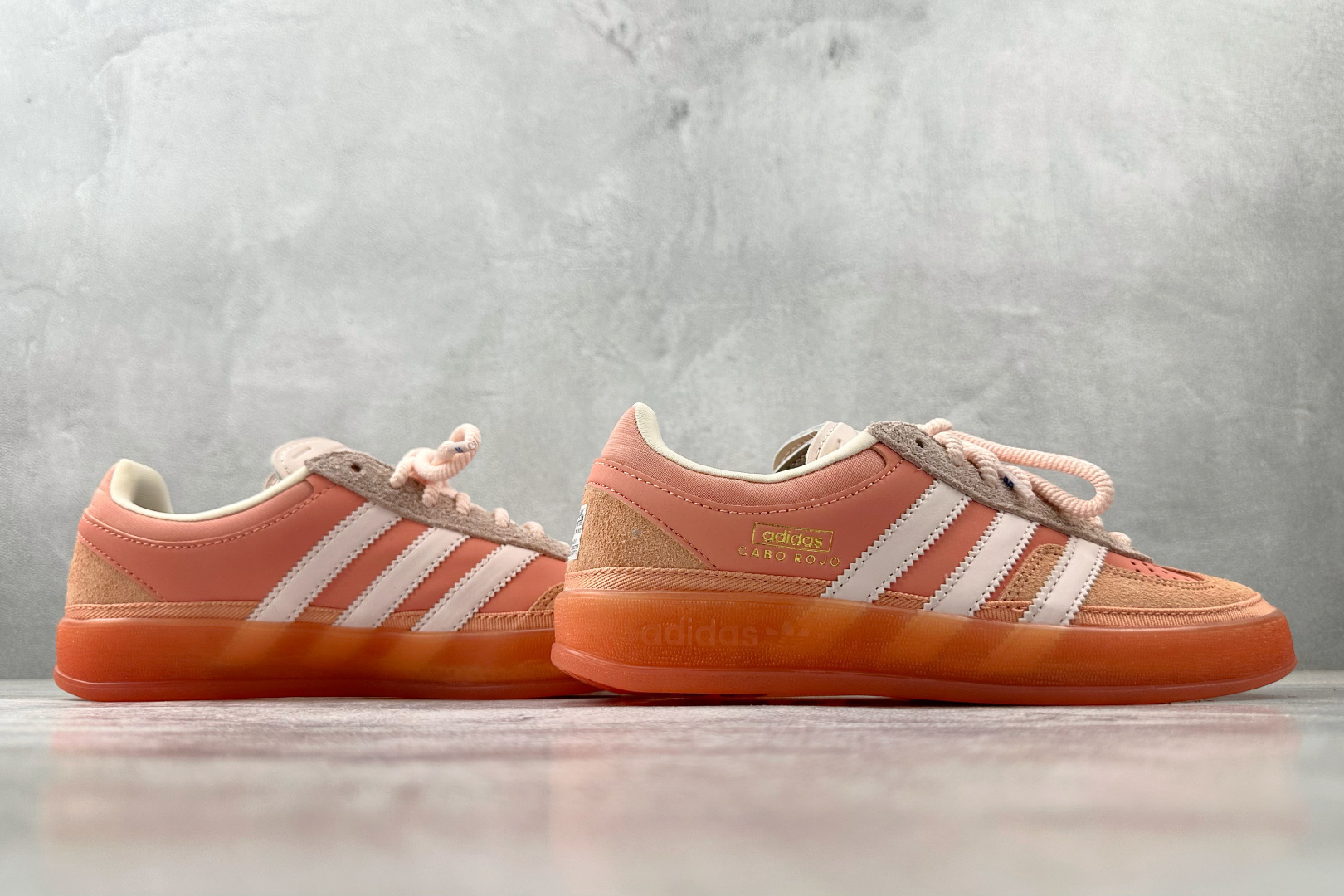 210 Bad Bunny x adidas originals GAZELLE INDOOR IT 红棕色 JS5052