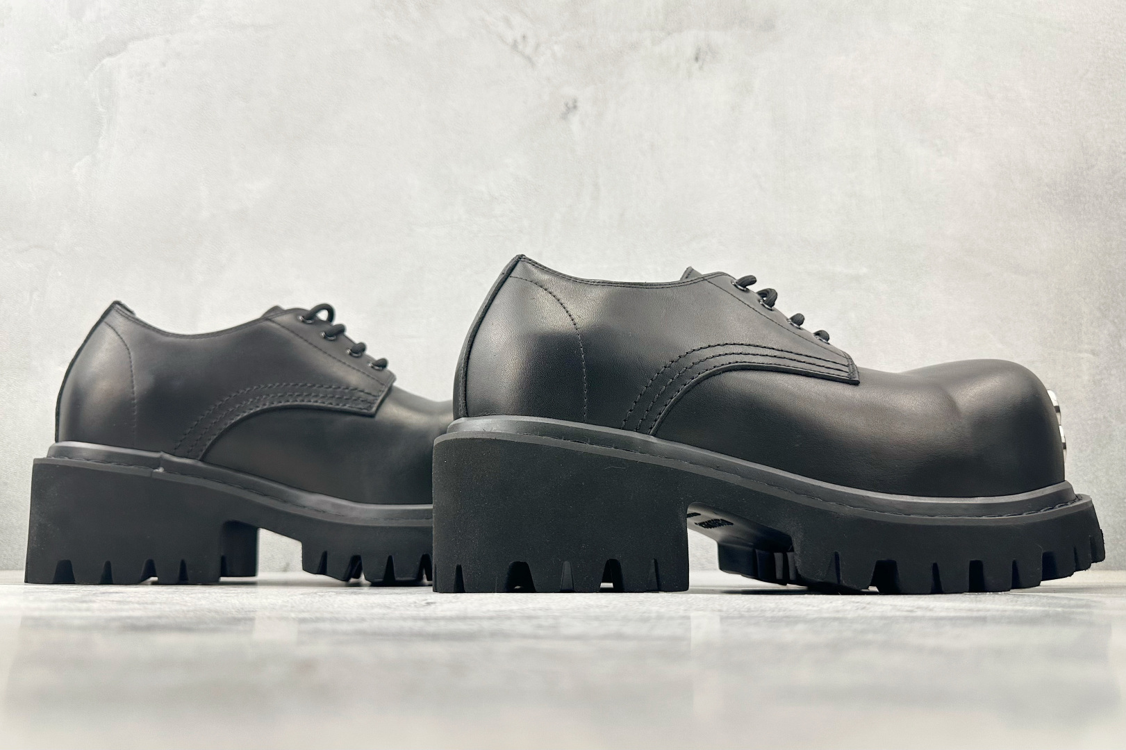 600 Balenciaga巴黎世家 Stomper 黑色 807326WCDA0-Chinese UA Cheap High Quatity Brand Clothes Bags handbags Sneakers wholesale wholesaler seller from China Factory suppliers Fashion Clothing Shoes best Quality Beautiful Price 600 Balenciaga巴黎世家 Stomper 黑色 807326WCDA0