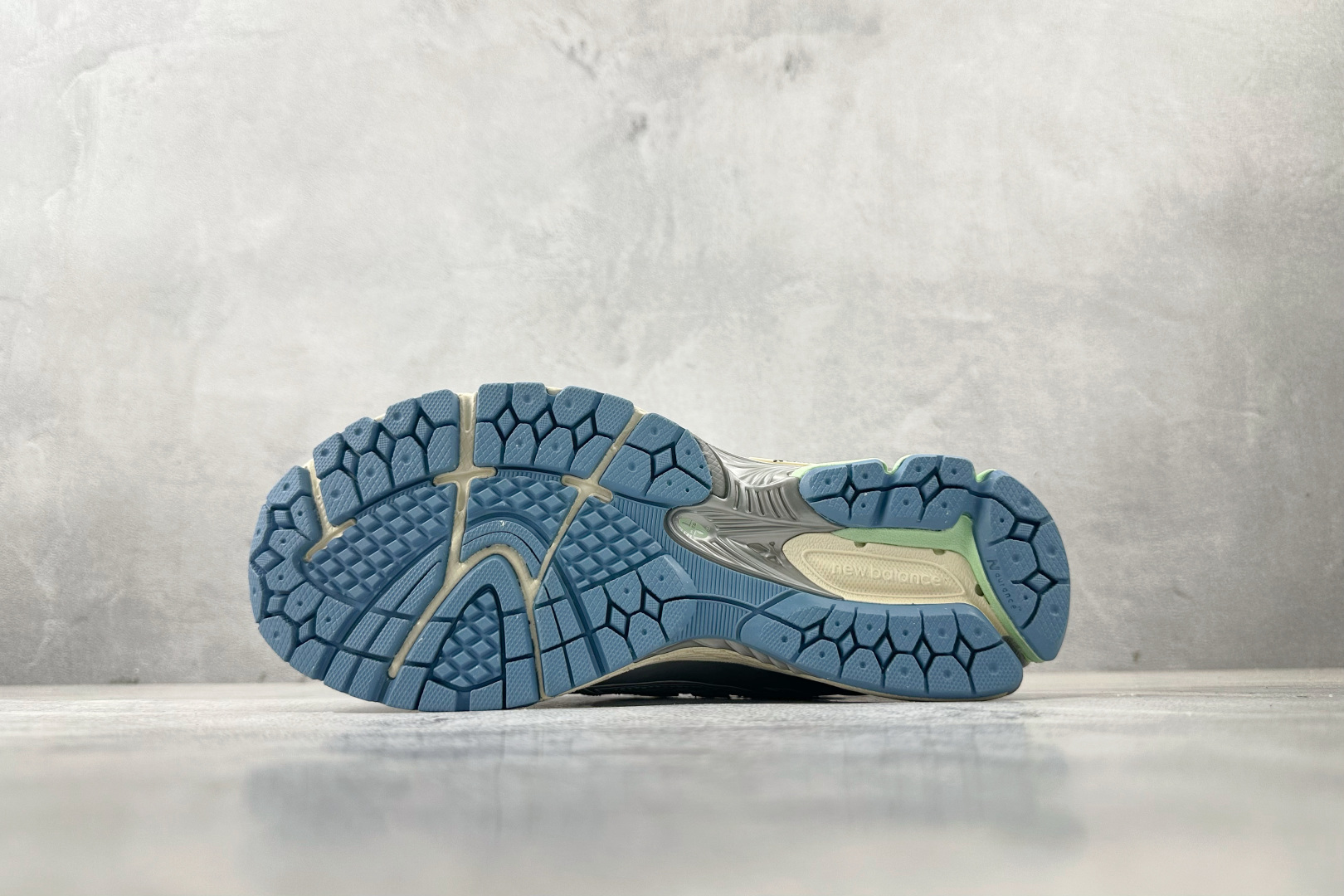 p220C版New Balance NB 1906R 灰蓝 U1906RCR-Chinese UA Cheap High Quatity Brand Clothes Bags handbags Sneakers wholesale wholesaler seller from China Factory suppliers Fashion Clothing Shoes best Quality Beautiful Price p220C版New Balance NB 1906R 灰蓝 U1906RCR