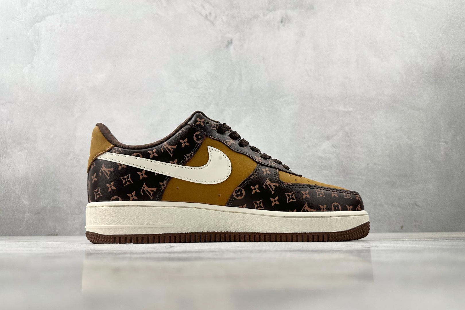 Nike Air Force 1 07 LV 联名 棕褐色 XL1979-104