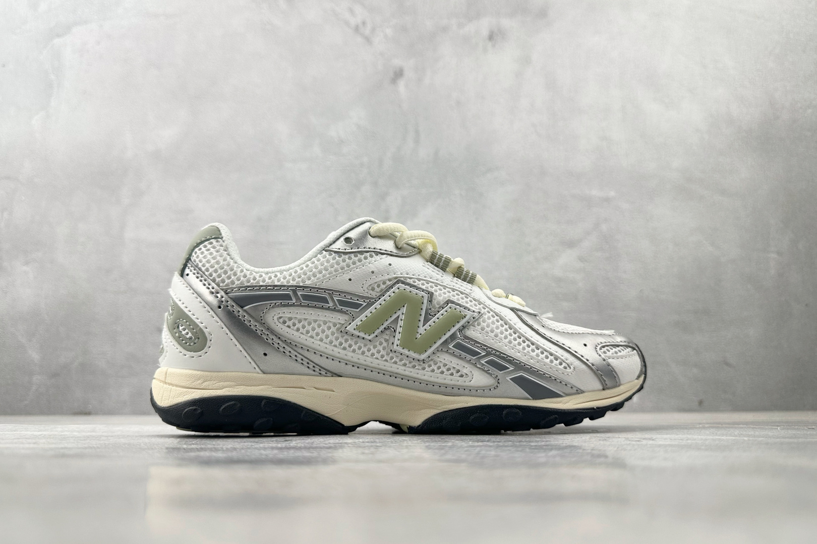 200 纯原出品 New Balance 204L银白 U204LSWB