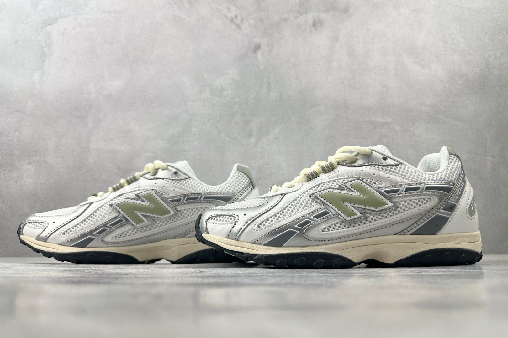 200 纯原出品 New Balance 204L银白 U204LSWB