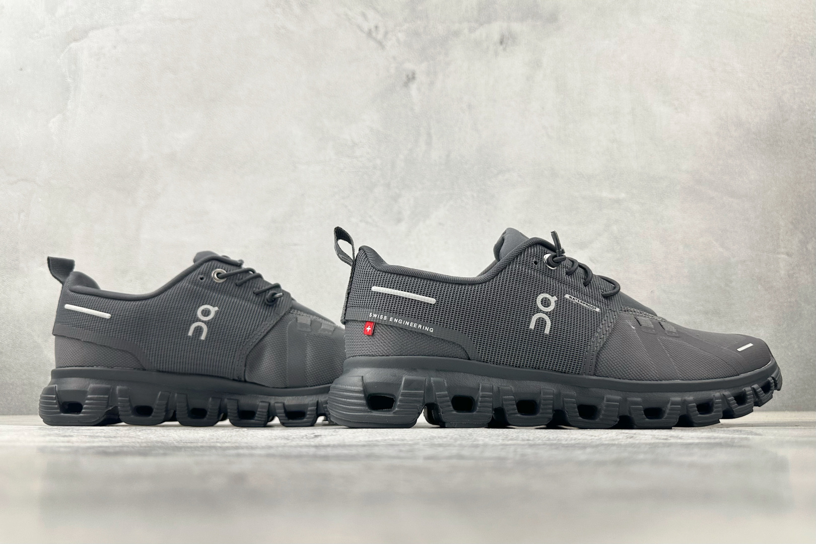 180 On昂跑 Cloud 6 黑灰色 3WF1005