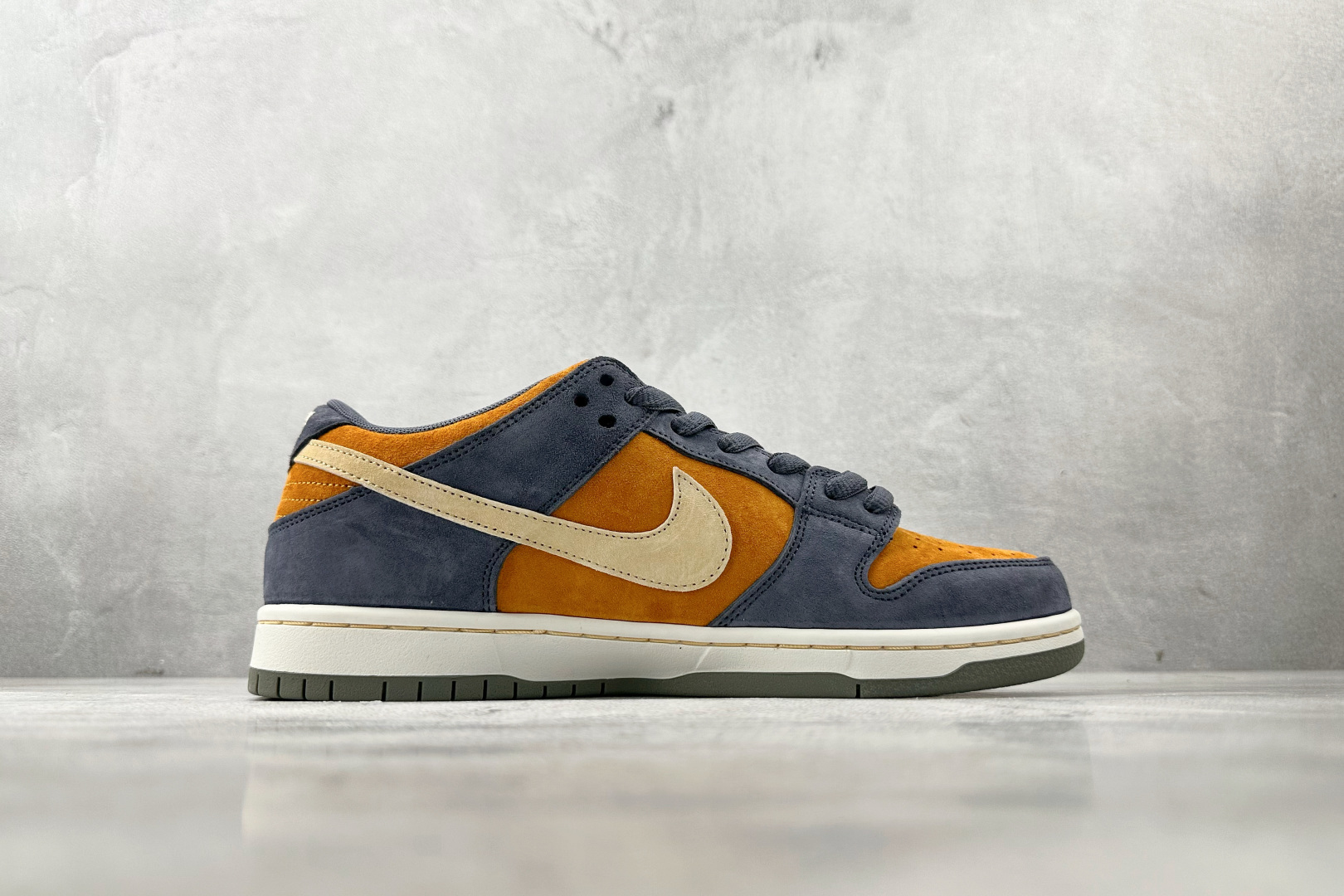 免检版 配色齐全 Nike Dunk SB LOW “Light Carbon” 棕色 HF3063-002