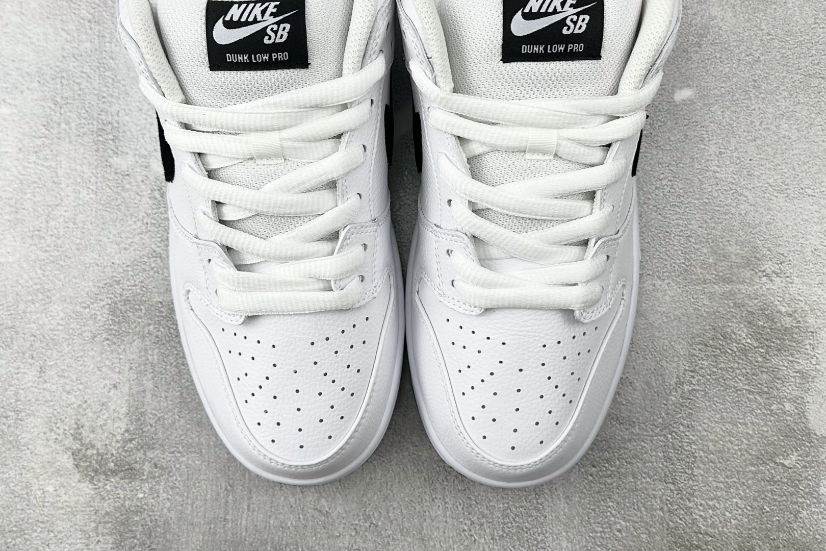 免检版 配色齐全 Nike Dunk SB LOW PRO “White Suede/Black”白黑 HF3704-100