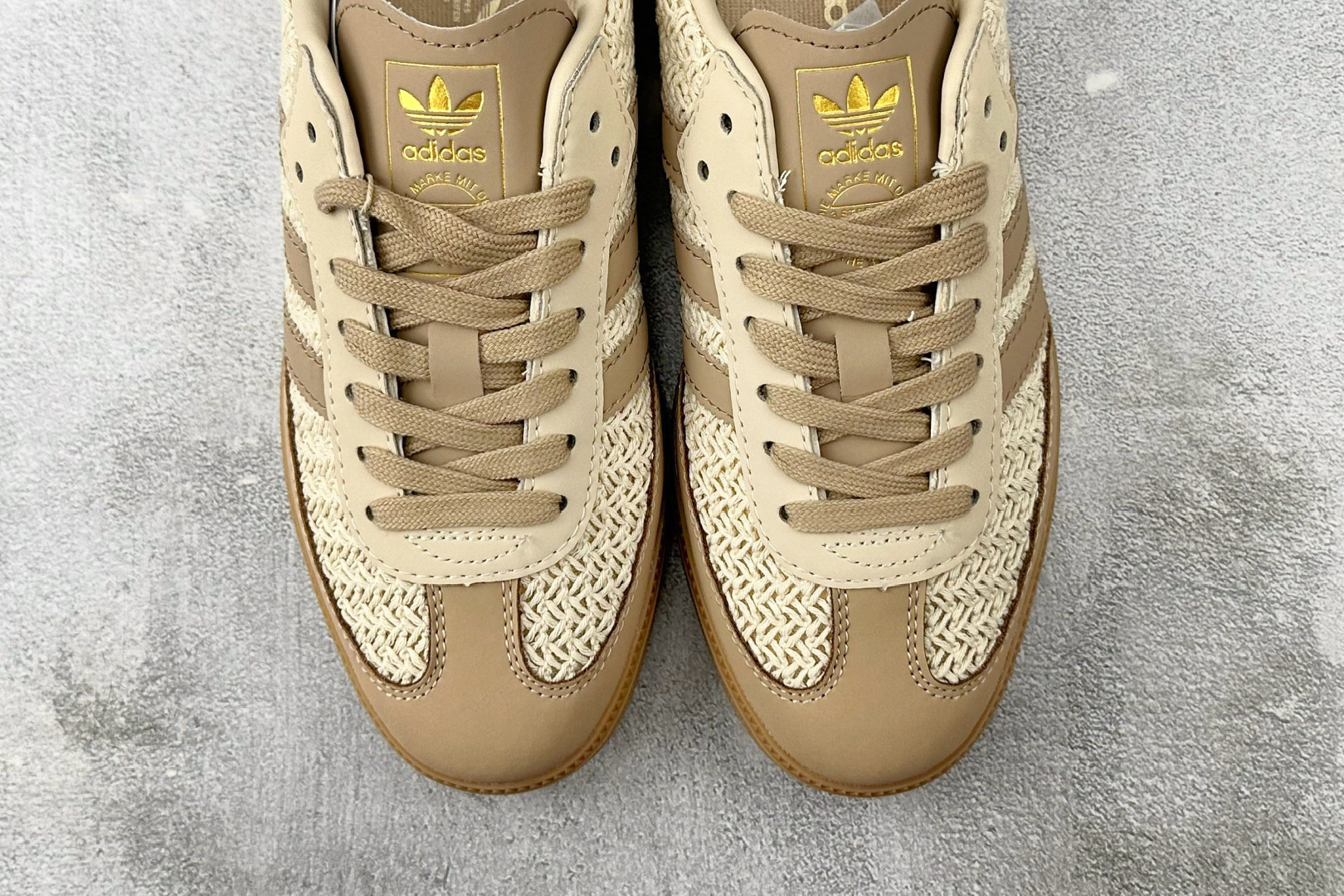 210 平台爆款 adidas originals 织物 棕色 JR9446