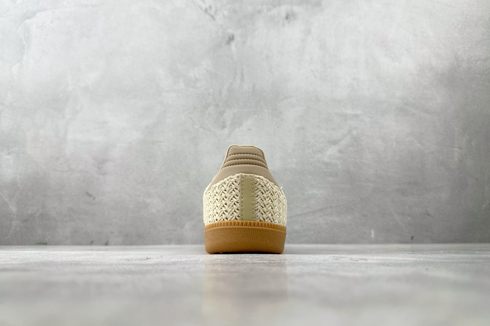 210 平台爆款 adidas originals 织物 棕色 JR9446