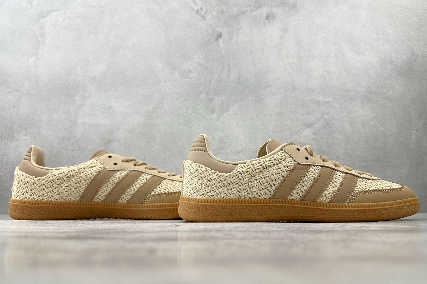 210 平台爆款 adidas originals 织物 棕色 JR9446