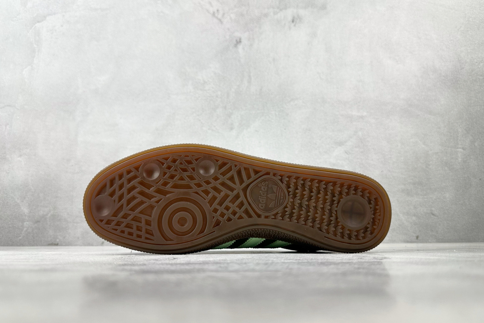 210 平台爆款 adidas originals HANDBALL SPEZIAL 蓝绿 IH7497-Chinese UA Cheap High Quatity Brand Clothes Bags handbags Sneakers wholesale wholesaler seller from China Factory suppliers Fashion Clothing Shoes best Quality Beautiful Price 210 平台爆款 adidas originals HANDBALL SPEZIAL 蓝绿 IH7497