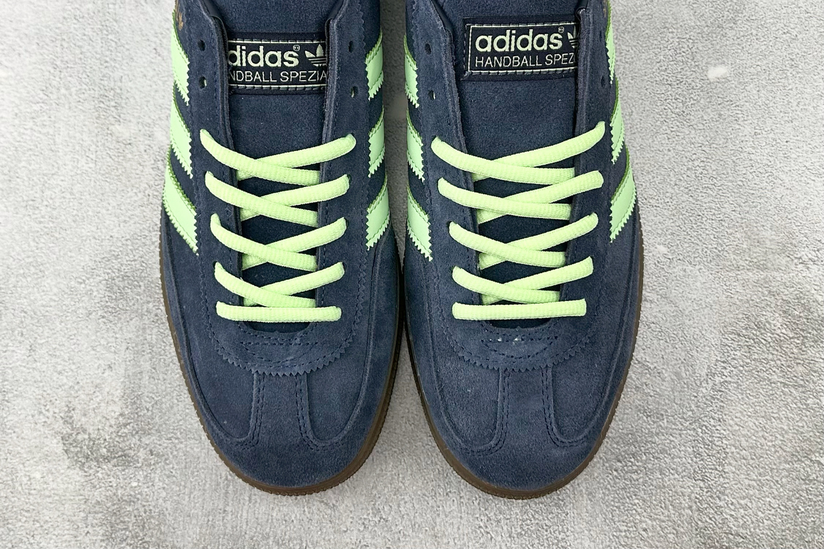 210 平台爆款 adidas originals HANDBALL SPEZIAL 蓝绿 IH7497-Chinese UA Cheap High Quatity Brand Clothes Bags handbags Sneakers wholesale wholesaler seller from China Factory suppliers Fashion Clothing Shoes best Quality Beautiful Price 210 平台爆款 adidas originals HANDBALL SPEZIAL 蓝绿 IH7497