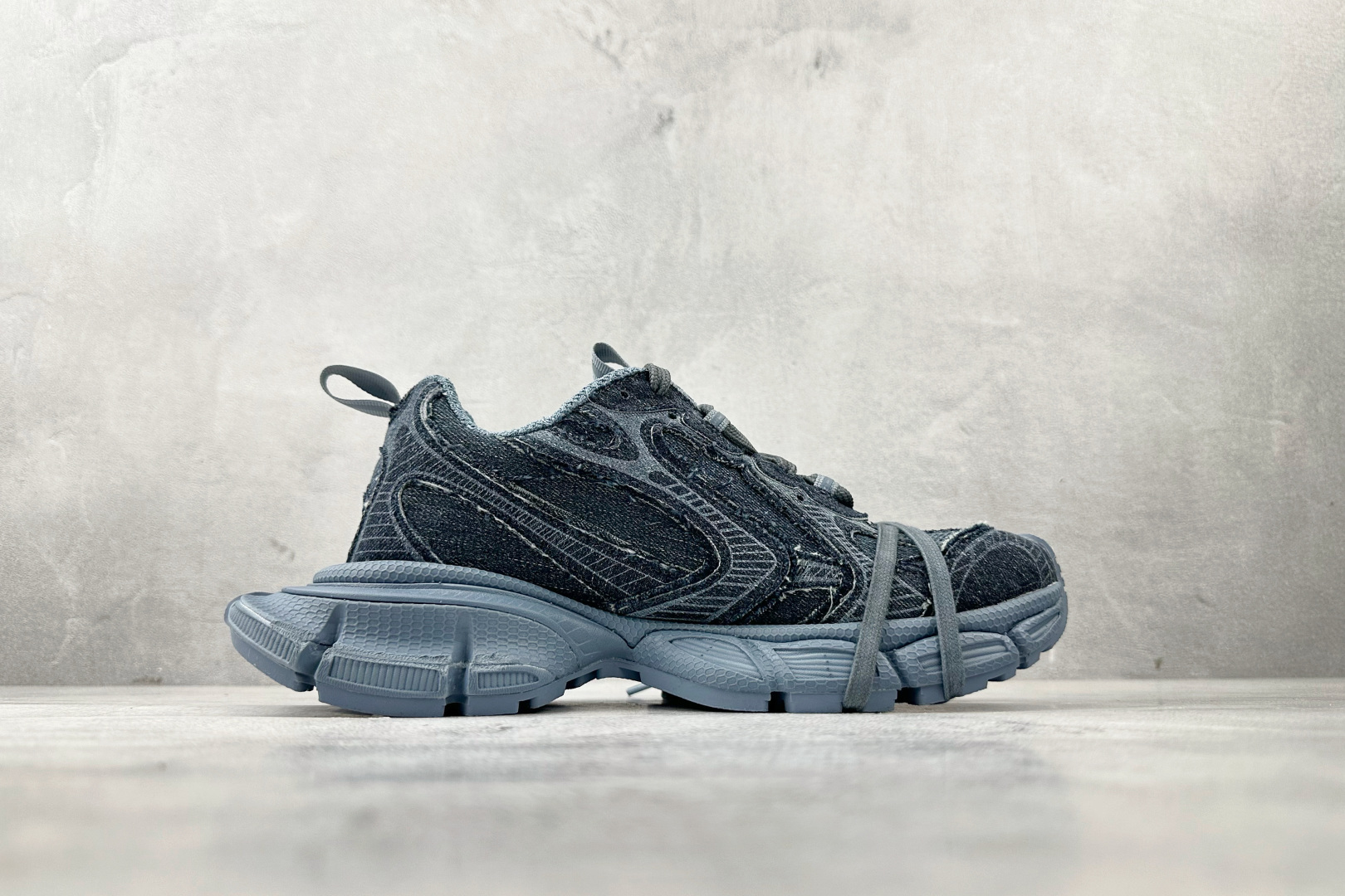 400 代购版 Balenciaga巴黎世家 3XL 牛仔深蓝 734734WTSAX