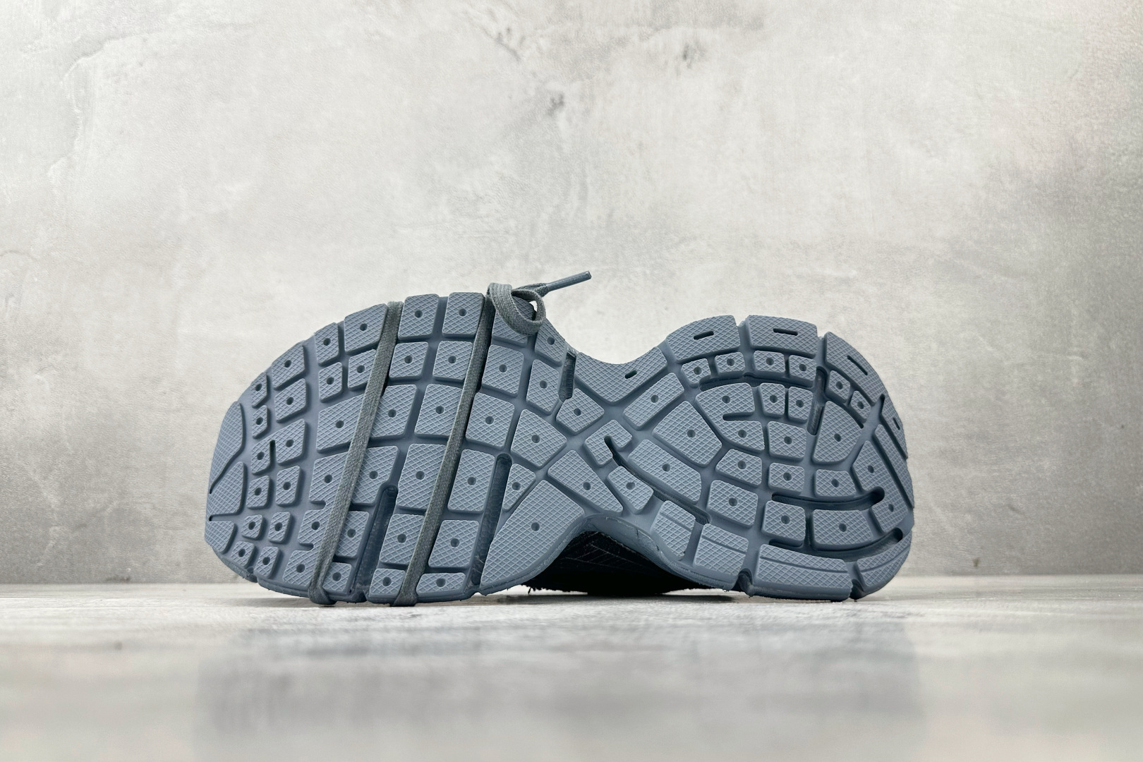 400 代购版 Balenciaga巴黎世家 3XL 牛仔深蓝 734734WTSAX