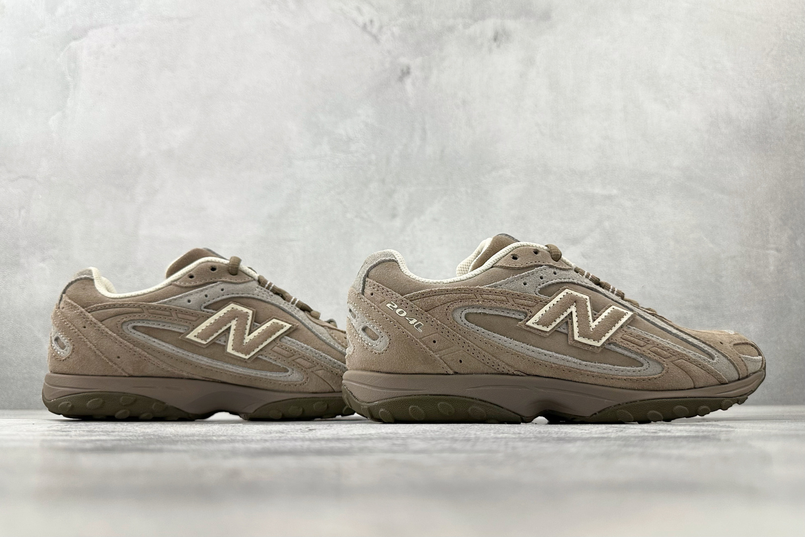 250 New Balance 204L 淡褐色 U204LMMA-Chinese UA Cheap High Quatity Brand Clothes Bags handbags Sneakers wholesale wholesaler seller from China Factory suppliers Fashion Clothing Shoes best Quality Beautiful Price 250 New Balance 204L 淡褐色 U204LMMA