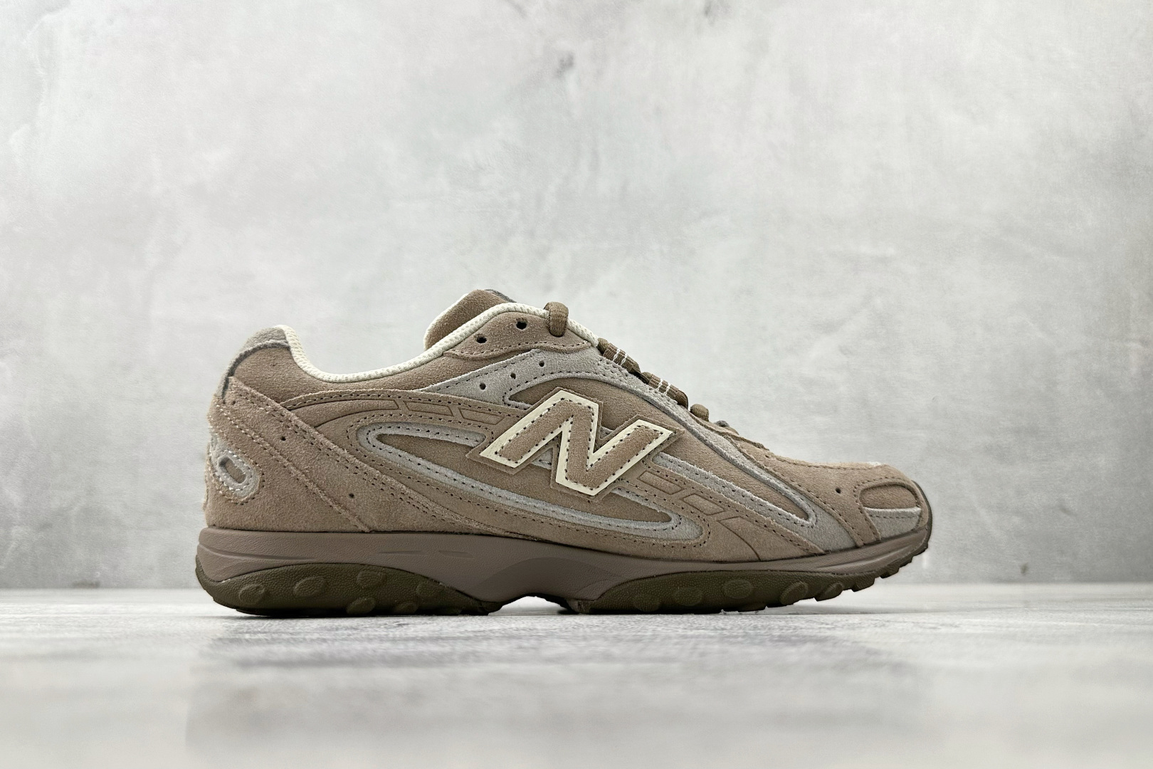 250 New Balance 204L 淡褐色 U204LMMA-Chinese UA Cheap High Quatity Brand Clothes Bags handbags Sneakers wholesale wholesaler seller from China Factory suppliers Fashion Clothing Shoes best Quality Beautiful Price 250 New Balance 204L 淡褐色 U204LMMA