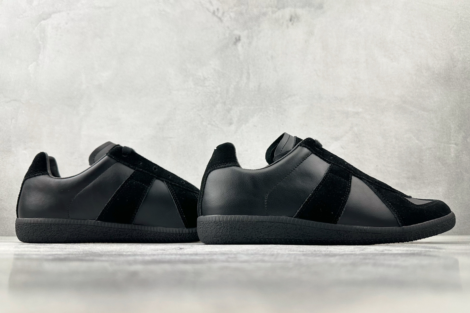 370 Maison Margiela 梅森马吉拉 Replica 黑色 S57WS0236P189