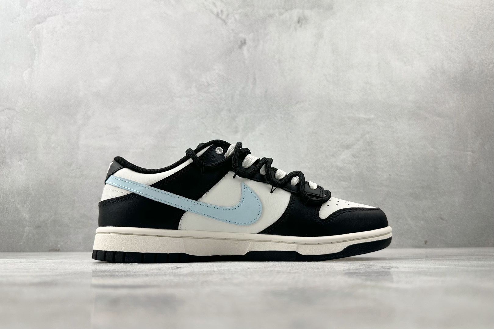 定制球鞋 Nike Dunk 极地冰晶 黑蓝 BB0515-090-莆田鞋,莆田鞋货源,高仿鞋,高仿鞋货源,安福档口,莆田高仿鞋,莆田鞋批发,高仿鞋批发,莆田高仿运动鞋,高仿运动鞋,莆田运动鞋 定制球鞋 Nike Dunk 极地冰晶 黑蓝 BB0515-090