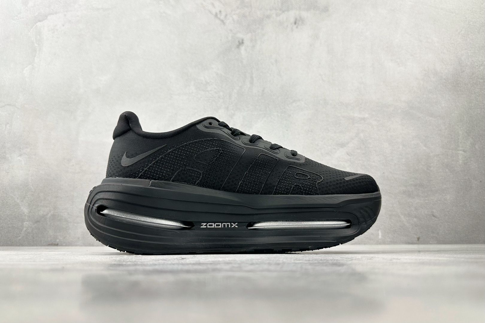全套数据私模 Nike Vomero Vomero Premium 黑色 HQ2050-005