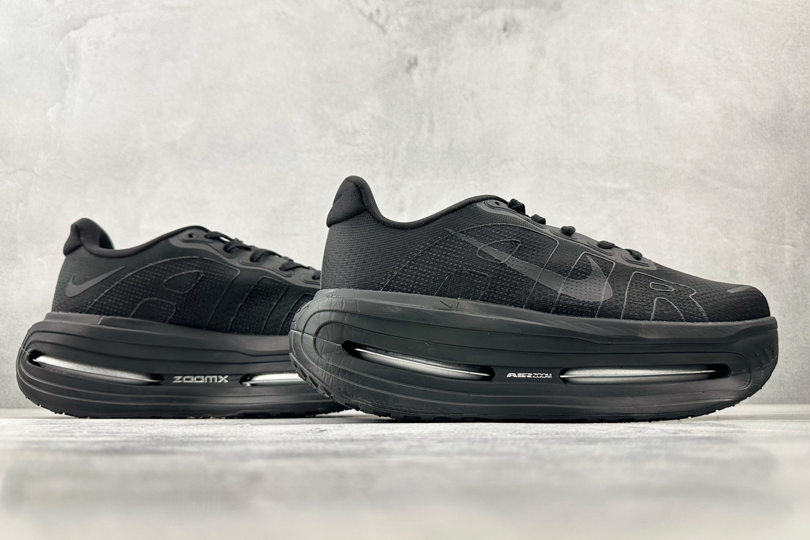 全套数据私模 Nike Vomero Vomero Premium 黑色 HQ2050-005