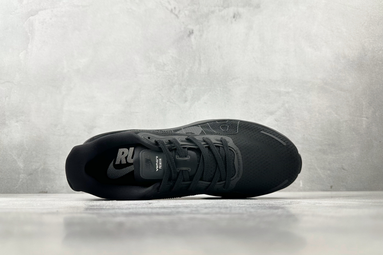 全套数据私模 Nike Vomero Vomero Premium 黑色 HQ2050-005