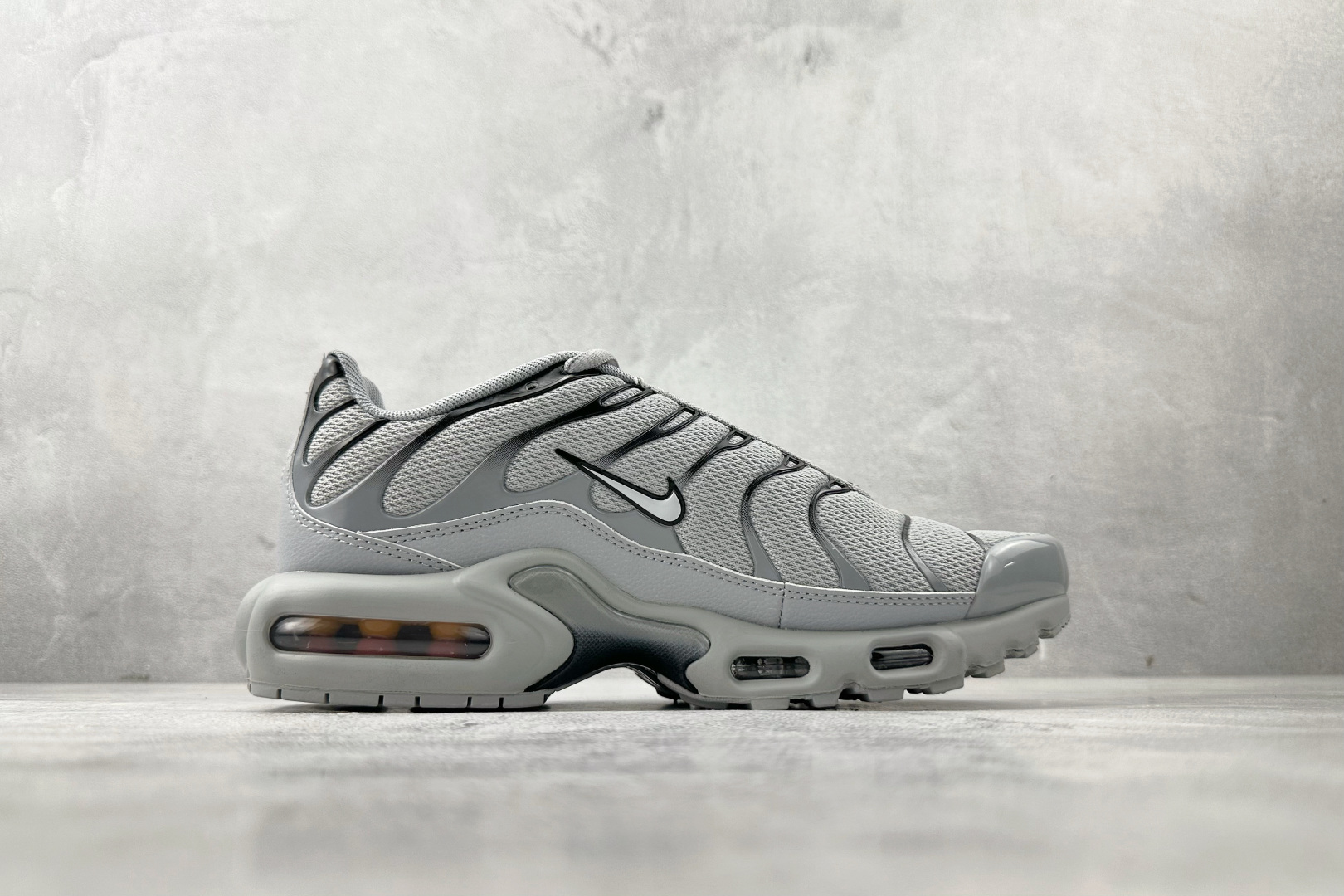 Nike Air Plus 灰色 852630-021