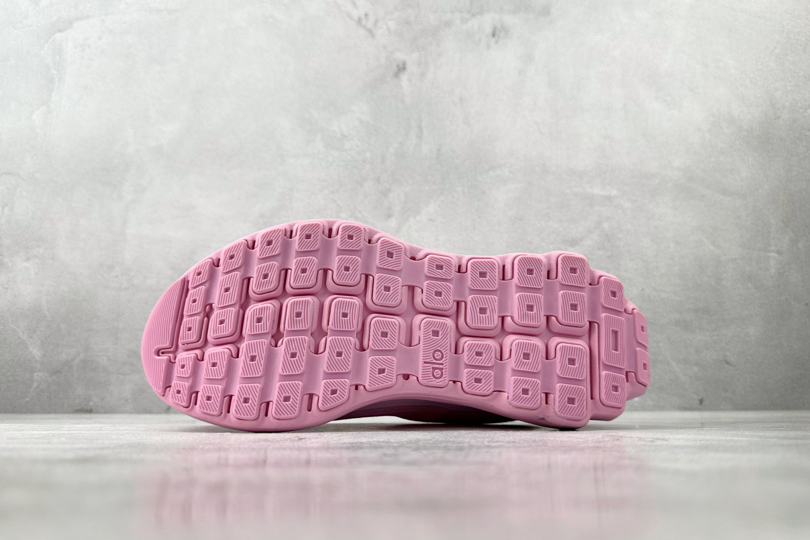 OT纯原 alo yoga Alo Runner 粉色货号：A0590U-Sweet Pink尺码：36