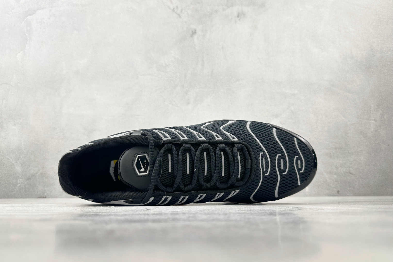 Nike Air Plus 黑色 HQ3029-001