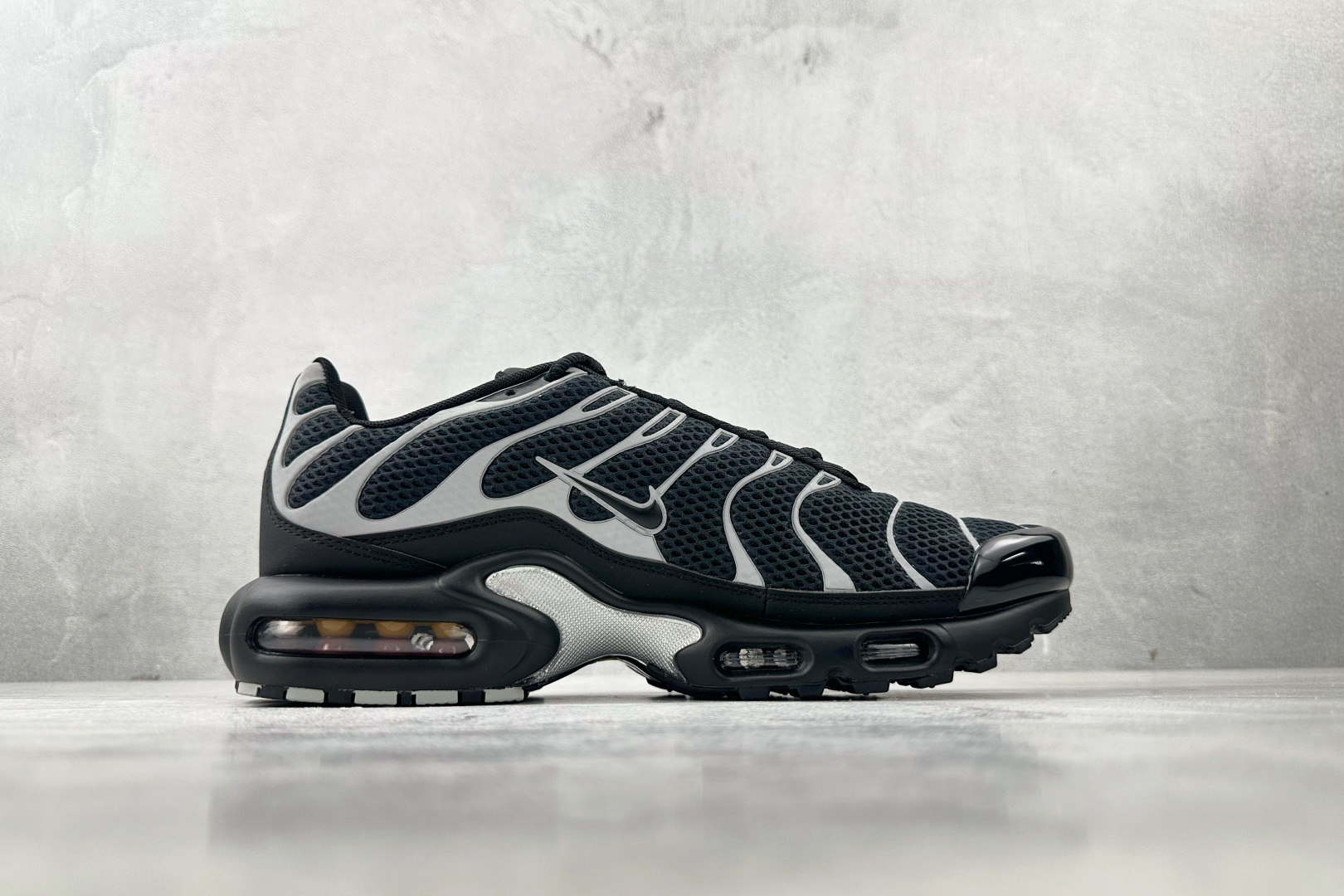 Nike Air Plus 黑色 HQ3029-001