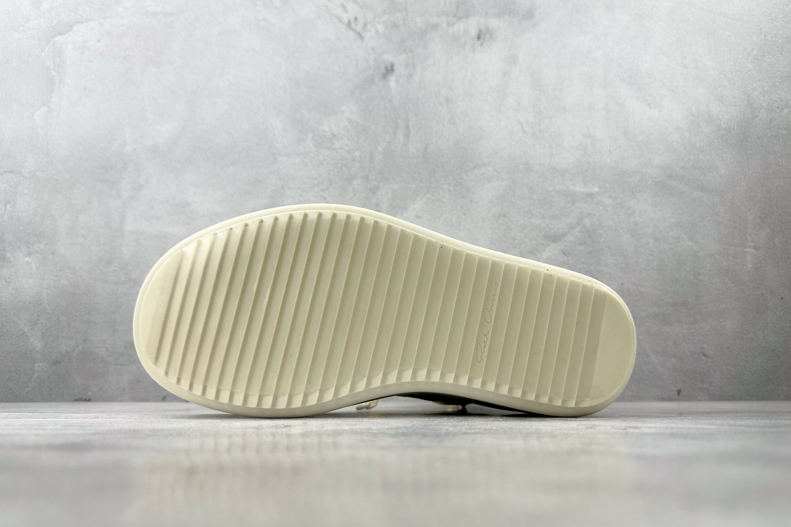 540 RICK OWENS/RO 米白色 RU01E5868 LCO 1111