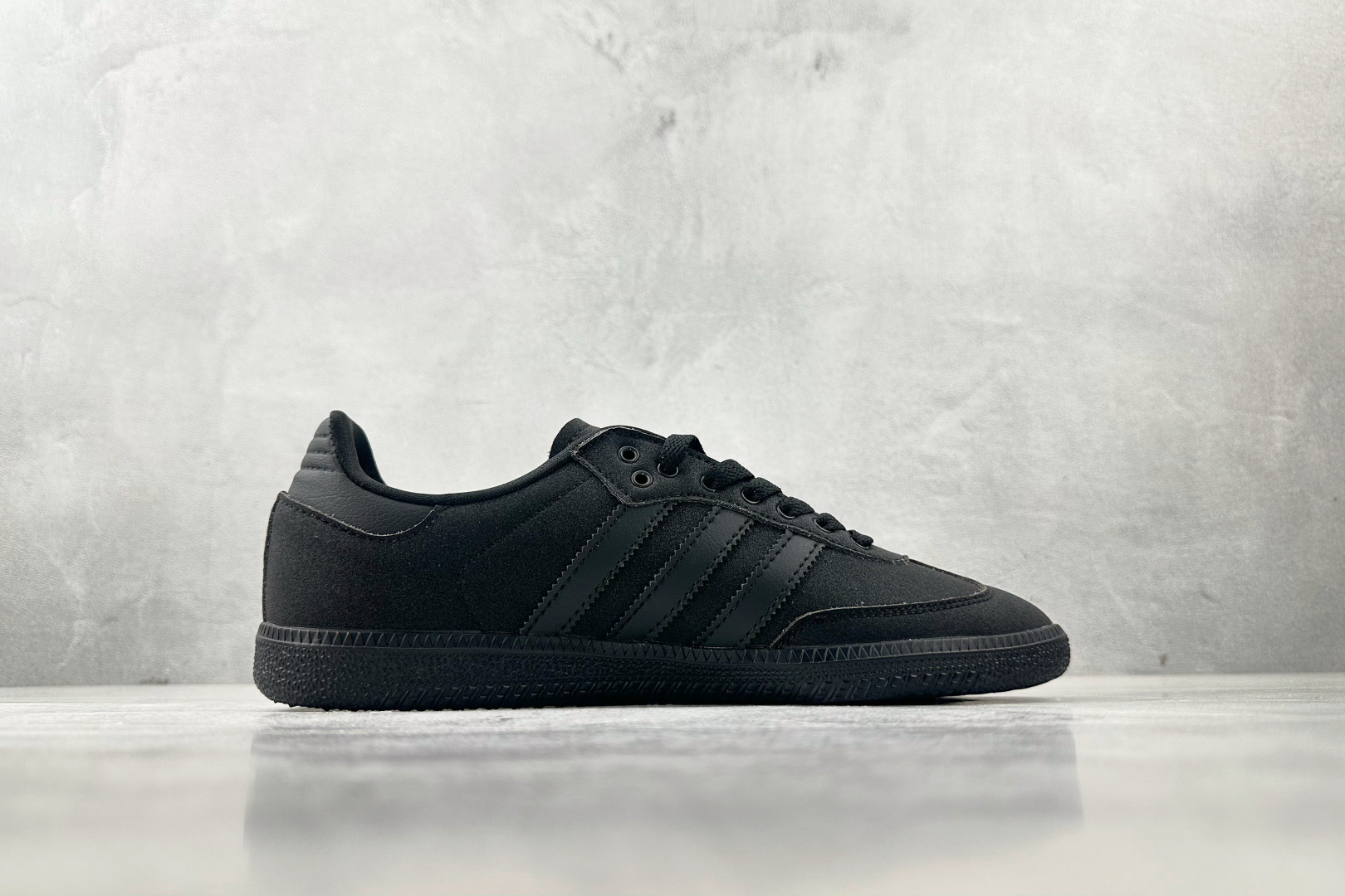 160 出口订单 adidas originals Samba Shiny Pack 黑色 KI6265