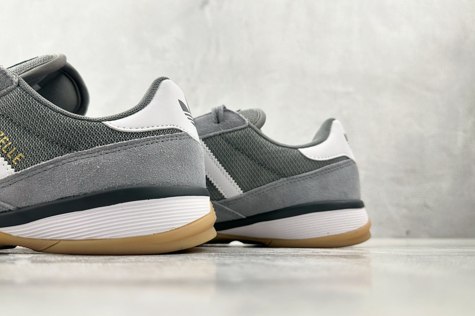 190 adidas originals Gazelle Sala 灰色 JQ0887