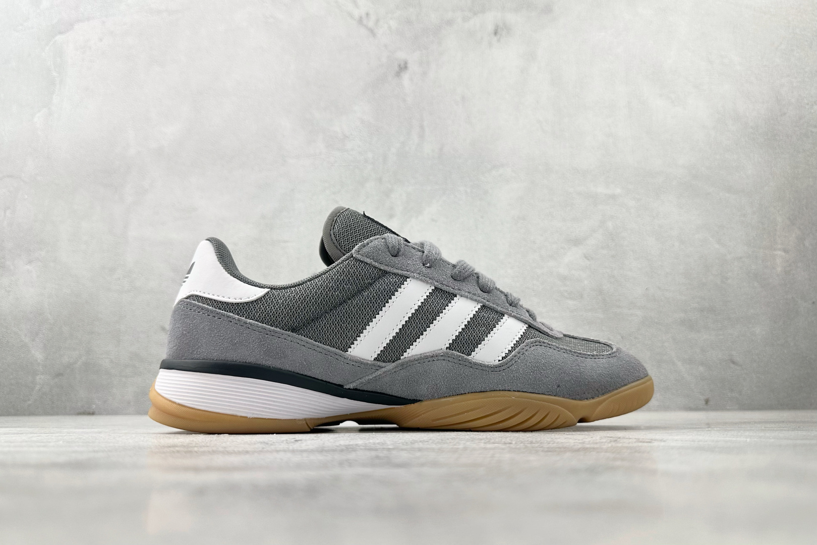 190 adidas originals Gazelle Sala 灰色 JQ0887