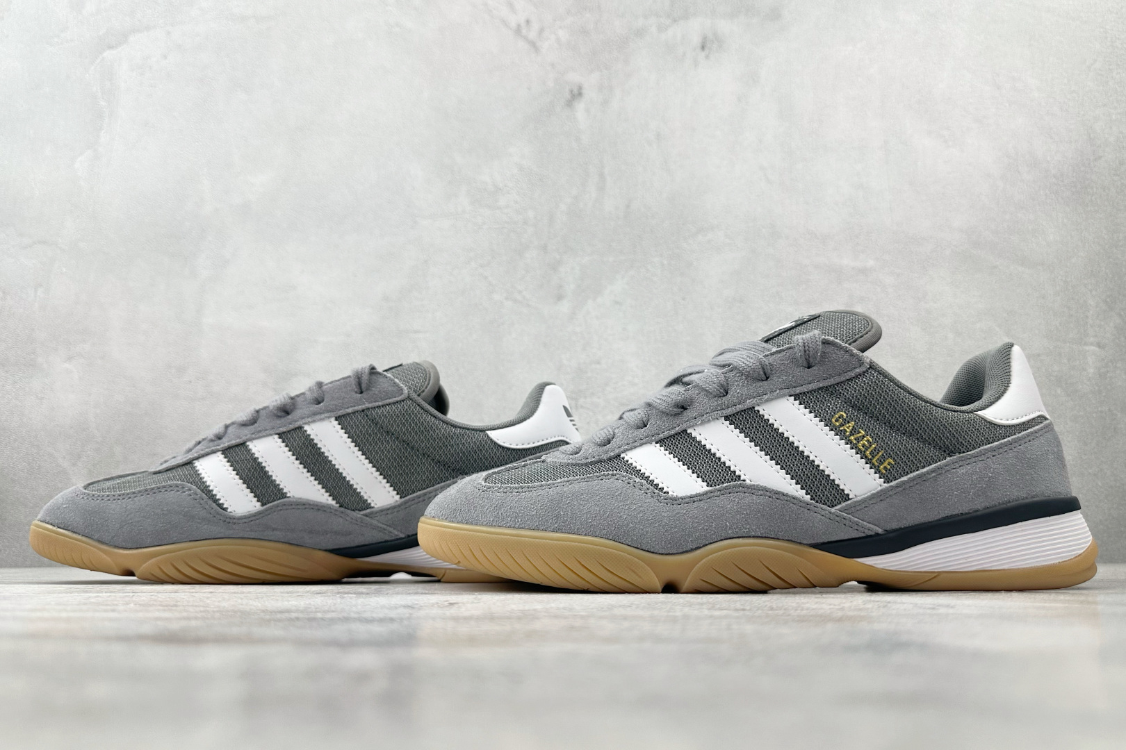 190 adidas originals Gazelle Sala 灰色 JQ0887