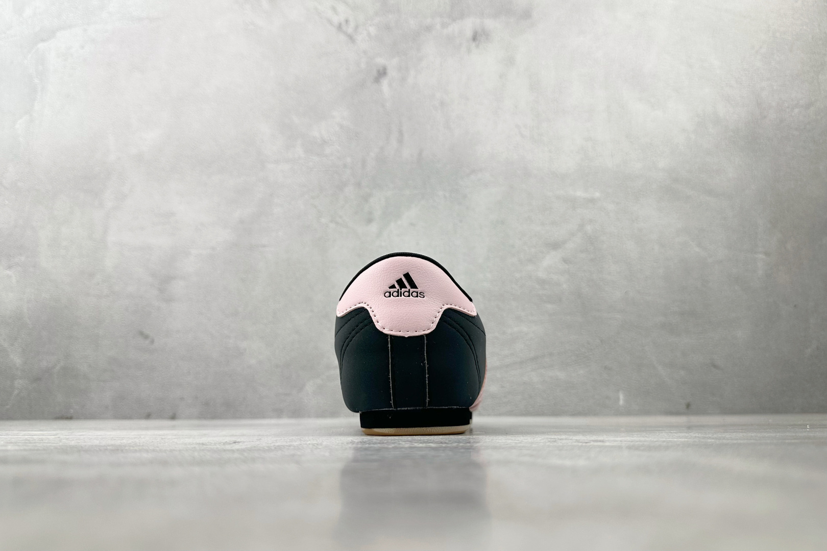 160 出口订单 adidas originals Taekwondo 黑粉 JR4960