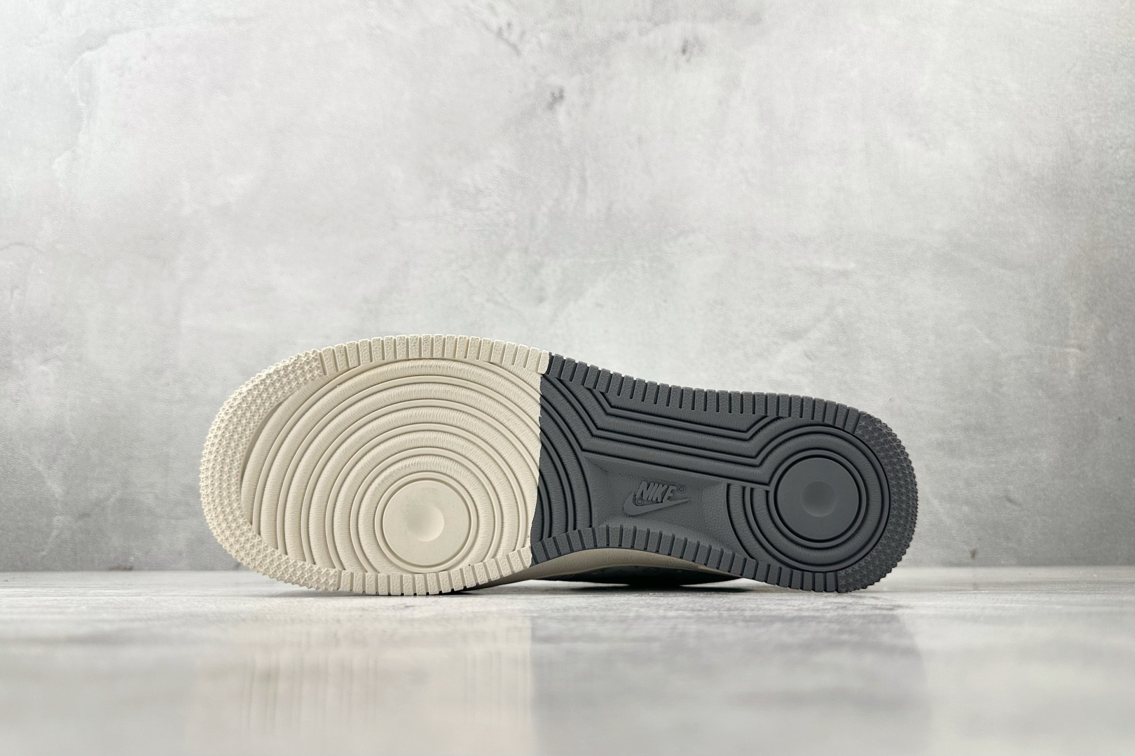 Nike Air Force 1 07 LV 联名 米白灰 CX5050-Y07