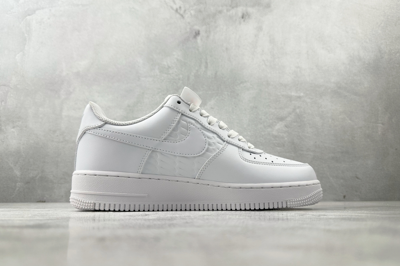 Nike Air Force 1 白色 IH4475-100