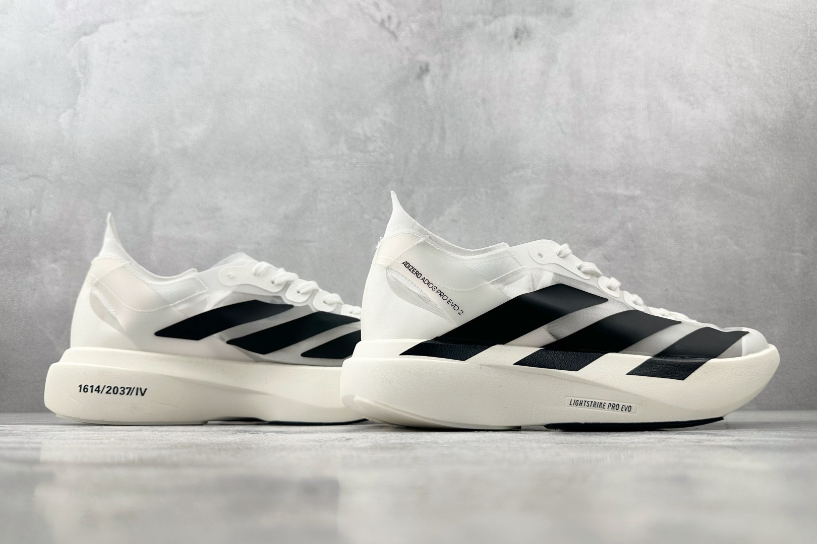 210 平台订单 adidas Adizero Adios Pro Evo 1 白黑 IH5564