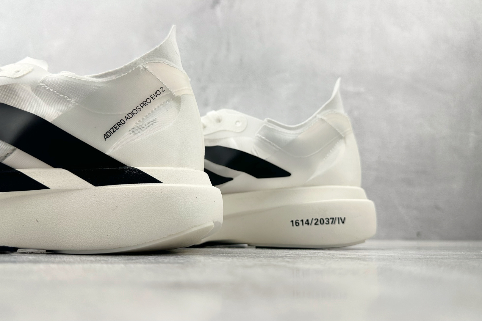 210 平台订单 adidas Adizero Adios Pro Evo 1 白黑 IH5564