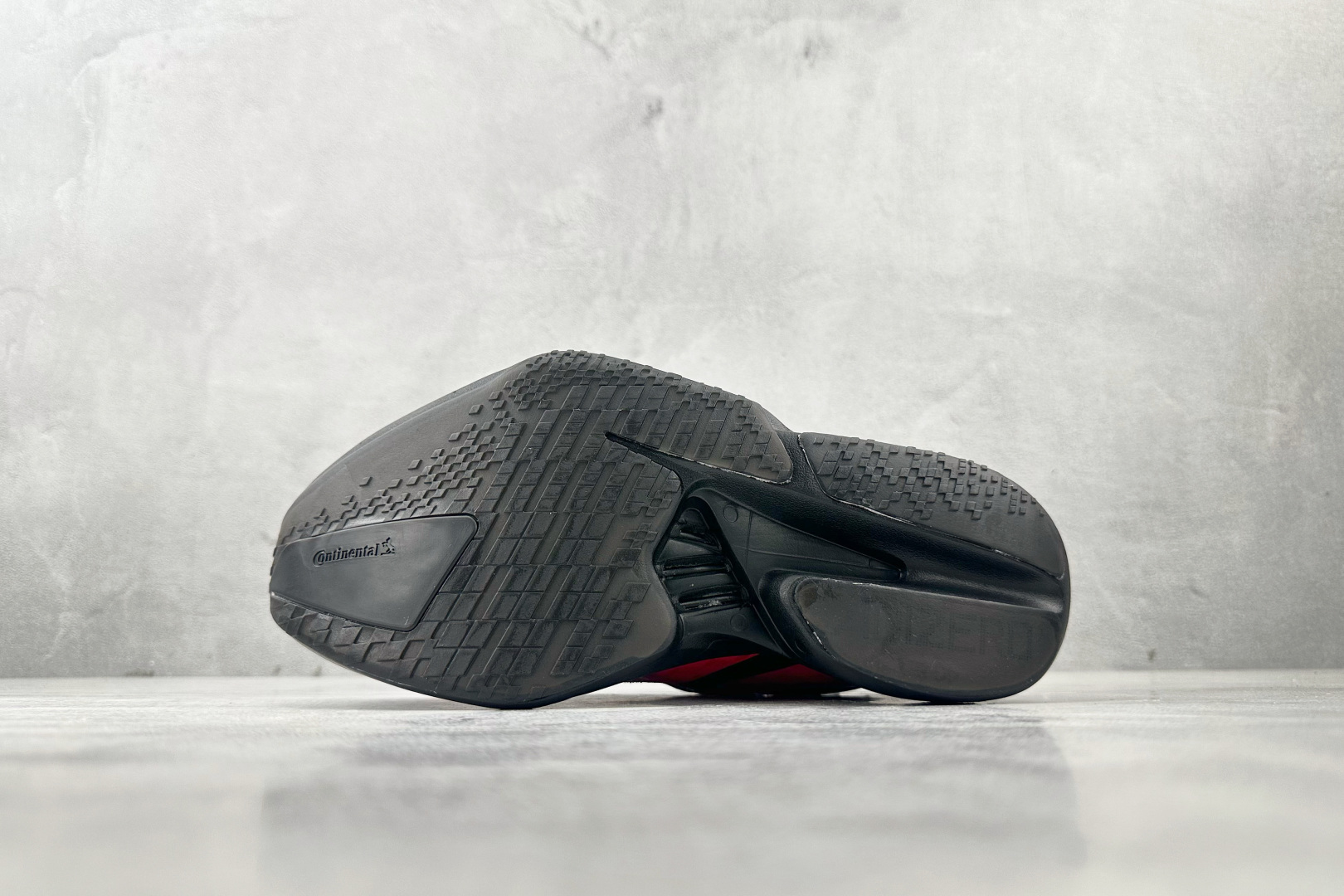 220 AMG Motorsport x adidas Adizero Adios Pro 4 M 黑红 KH8840