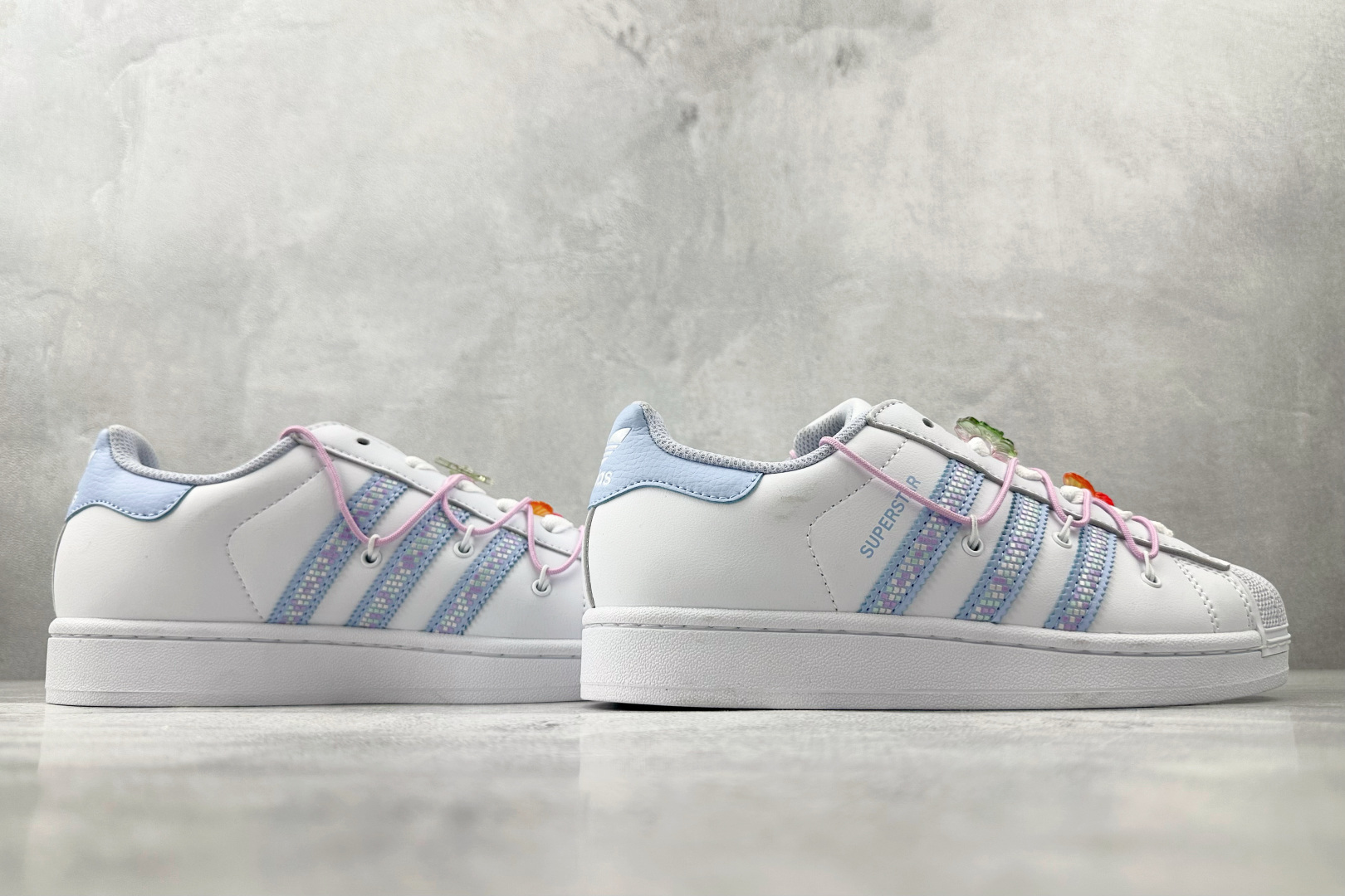 170 平台爆款 adidas originals Superstar 2 白色 JR1332-Chinese UA Cheap High Quatity Brand Clothes Bags handbags Sneakers wholesale wholesaler seller from China Factory suppliers Fashion Clothing Shoes best Quality Beautiful Price 170 平台爆款 adidas originals Superstar 2 白色 JR1332