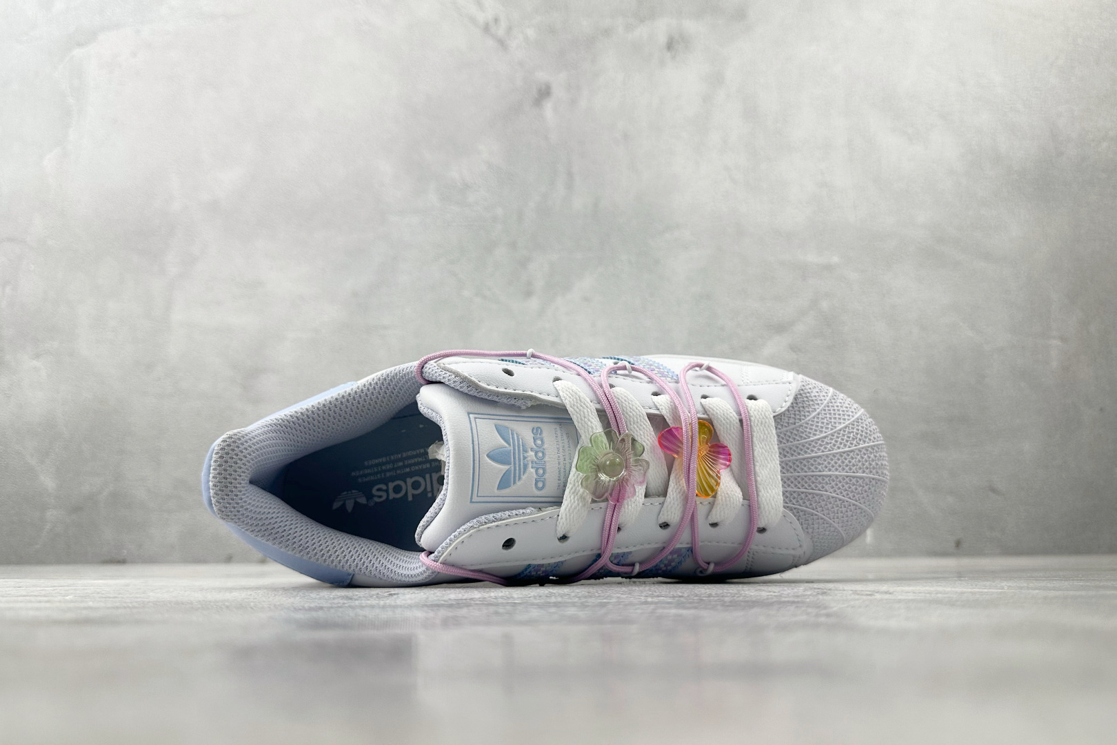 170 平台爆款 adidas originals Superstar 2 白色 JR1332-Chinese UA Cheap High Quatity Brand Clothes Bags handbags Sneakers wholesale wholesaler seller from China Factory suppliers Fashion Clothing Shoes best Quality Beautiful Price 170 平台爆款 adidas originals Superstar 2 白色 JR1332