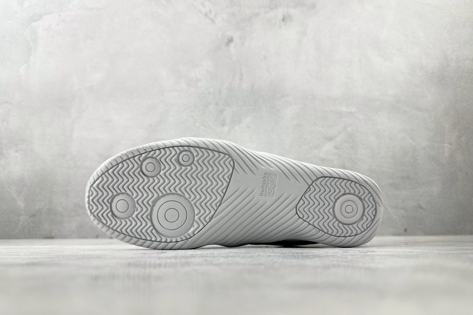 170 渠道特供 Onitsuka Tiger鬼塚虎 MEXICO 66 白色 1183C306-100